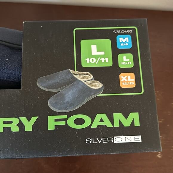 Silver One | Men's Memory Foam Slippers Size L (10/11) NIB - Picture 2 of 9